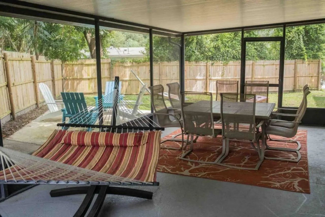 Feriehus Sunset Oasis Villa Tampa