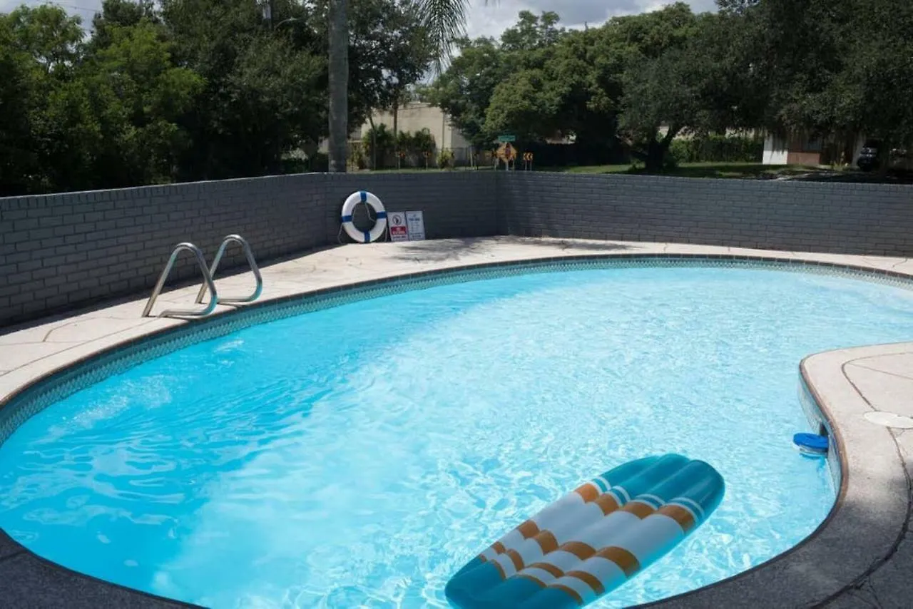 Sunset Oasis Villa Tampa Holiday home